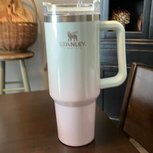 Stanley 40oz tumbler
